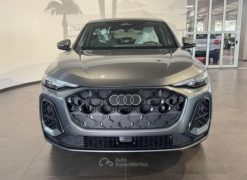 Nuova Audi Q5 S-Line 204 CV (150 kW) 2026 Gray SUV