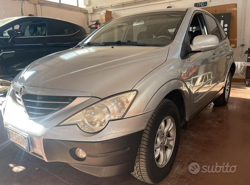 Usata SsangYong Actyon 141 CV (103 kW) 2008 Grigio Station wagon