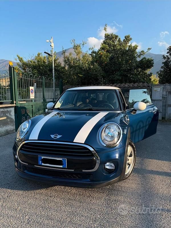 Usata Mini Cooper D 116 CV (85 kW) 2017 Utilitaria