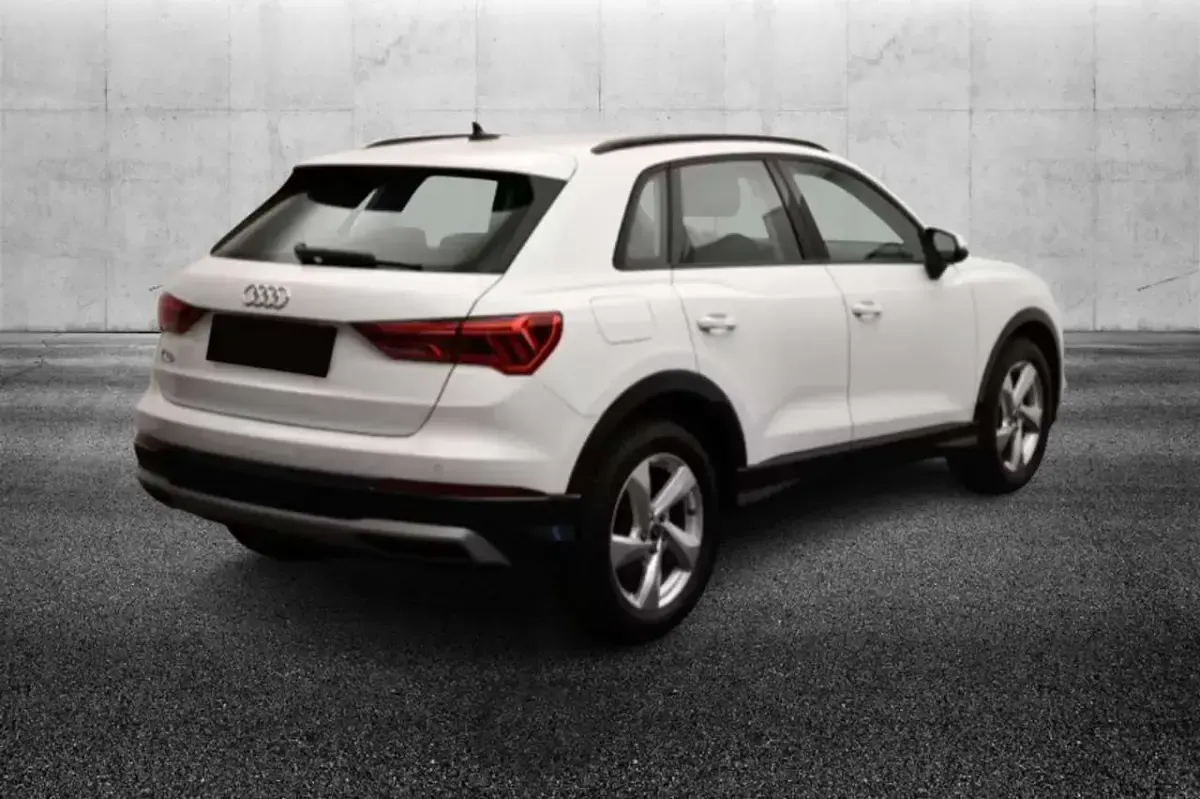 Usata Audi Q3 Advanced 150 CV (110 kW) 2022 Bianco SUV