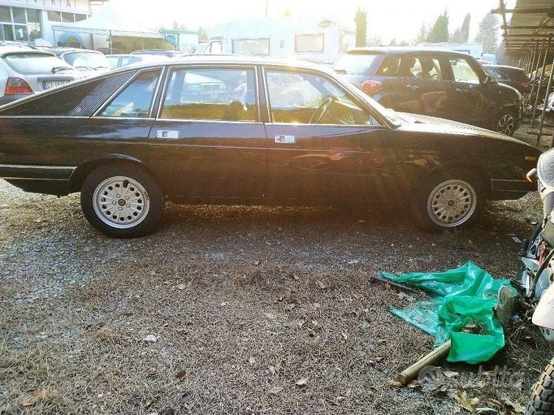 Usata Lancia Gamma 140 CV (102 kW) 1980 Blu Berlina