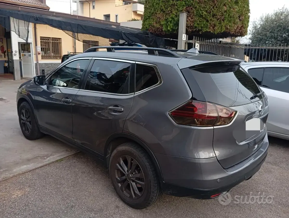 Usata Nissan X-Trail Acenta Premium 131 CV (96 kW) 2016 Grigio SUV