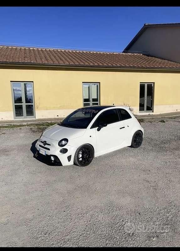 Usata Abarth 500 Esseesse 135 CV (99 kW) 2011 Utilitaria
