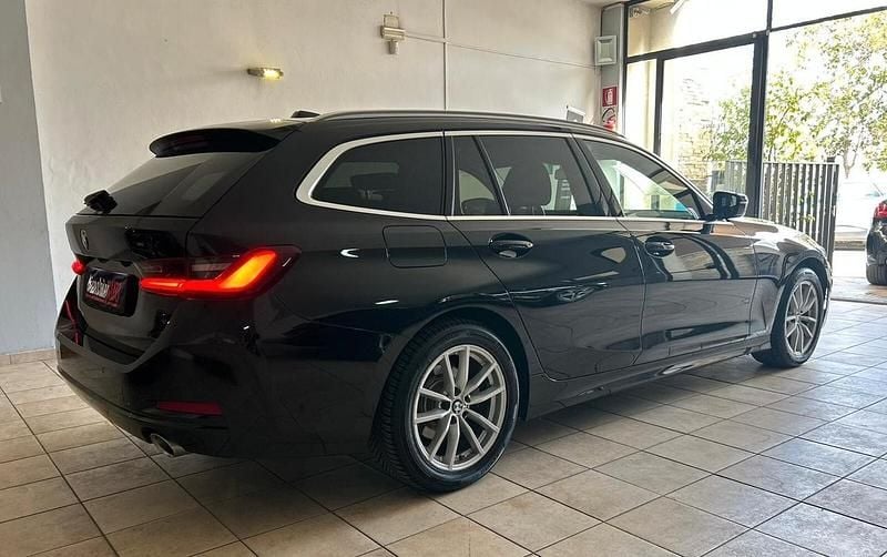 Usata BMW 318 Comfort Edition 150 CV (110 kW) 2023 Nero Station wagon