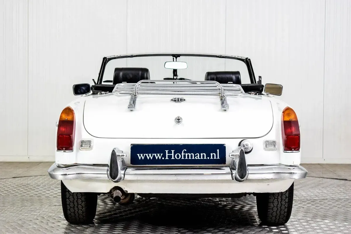Usata MG B 97 CV (71 kW) 1973 Bianco Cabrio