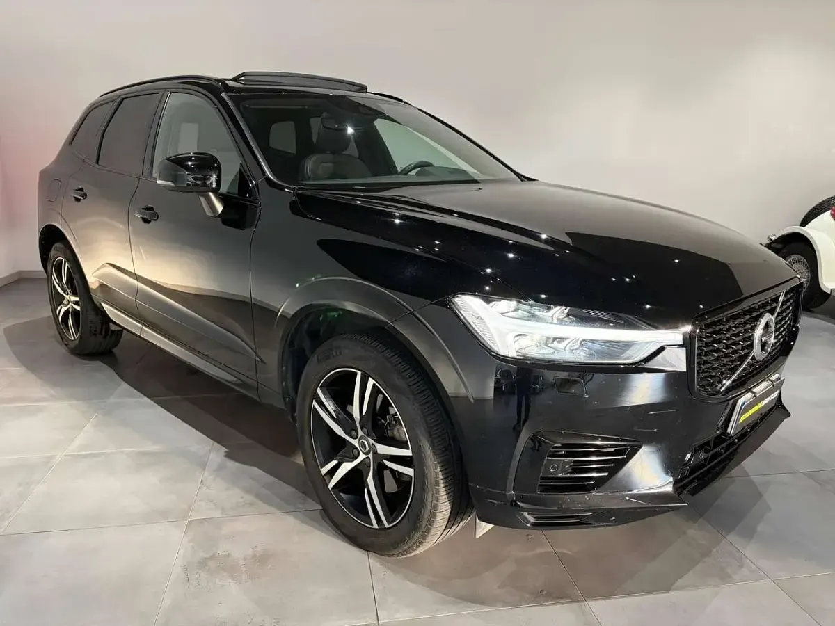 Usata Volvo XC60 R-Design 253 CV (186 kW) 2021 Nero SUV