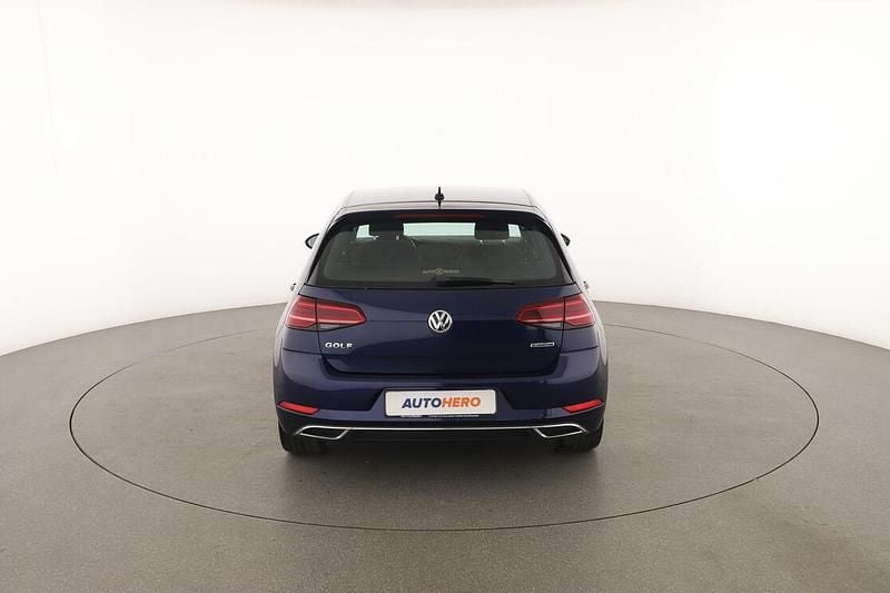 Usata VW Golf VII Highline 130 CV (95 kW) 2019 Blu