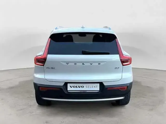 Usata Volvo XC40 Core 163 CV (119 kW) 2024 Bianco SUV