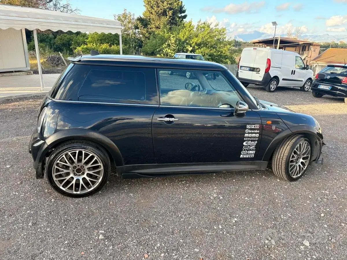 Usata Mini One D 75 CV (55 kW) 2004 Nero Utilitaria