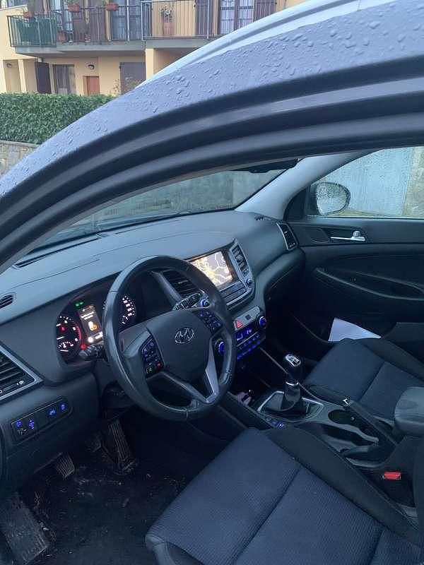 Usata Hyundai Tucson Xpossible 116 CV (85 kW) 2016 Grigio SUV