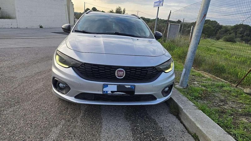 Usata Fiat Tipo Business 120 CV (88 kW) 2016 Grigio Station wagon