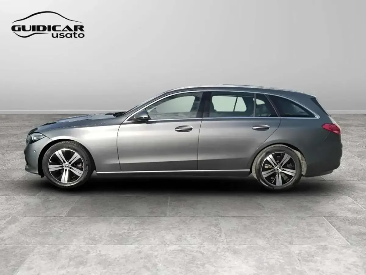 Usata Mercedes C200 163 CV (119 kW) 2022 Grigio Station wagon