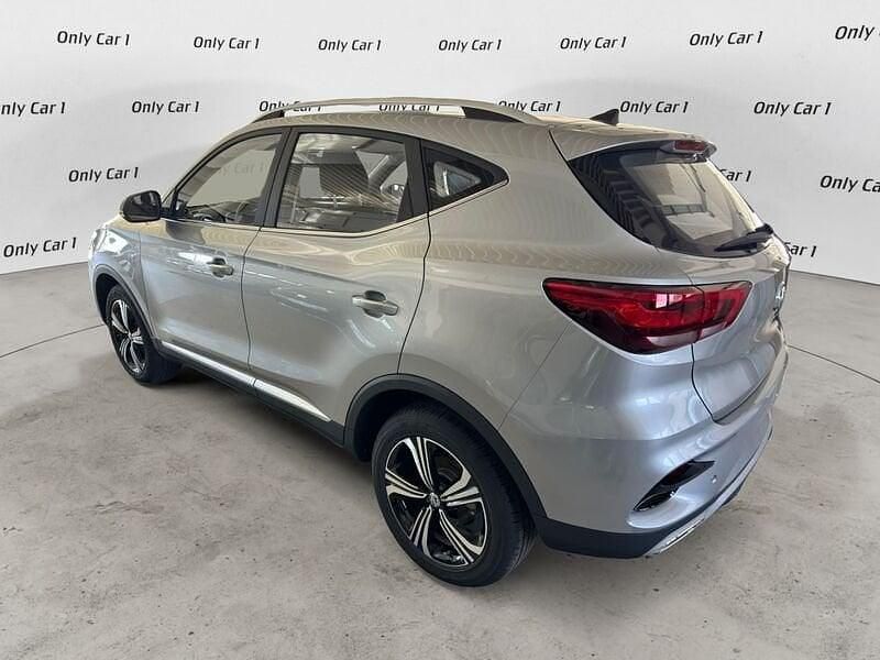 Usata MG ZS Comfort 106 CV (77 kW) 2024 Grigio Berlina