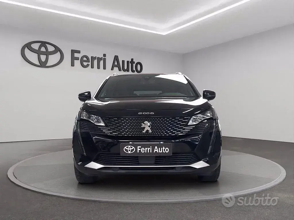 Usata Peugeot 5008 GT 131 CV (96 kW) 2021 Nero SUV