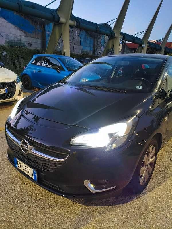 Nero Usata 2015 Opel Corsa Cosmo Tre volumi | 4599 € (Ottimo prezzo) - Immagine 1/4