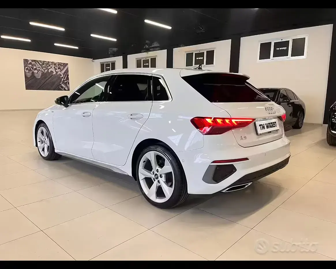 Usata Audi A3 S-Line 116 CV (85 kW) 2024 Bianco Berlina