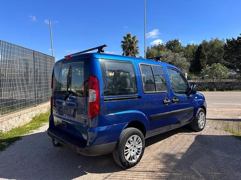 Occasion Fiat Doblò Family 85 ch (62 kW) 2006 Bleue Monospace