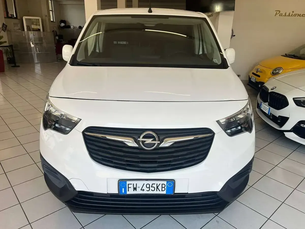 Usata Opel Combo 99 CV (72 kW) 2019 Bianco Monovolume