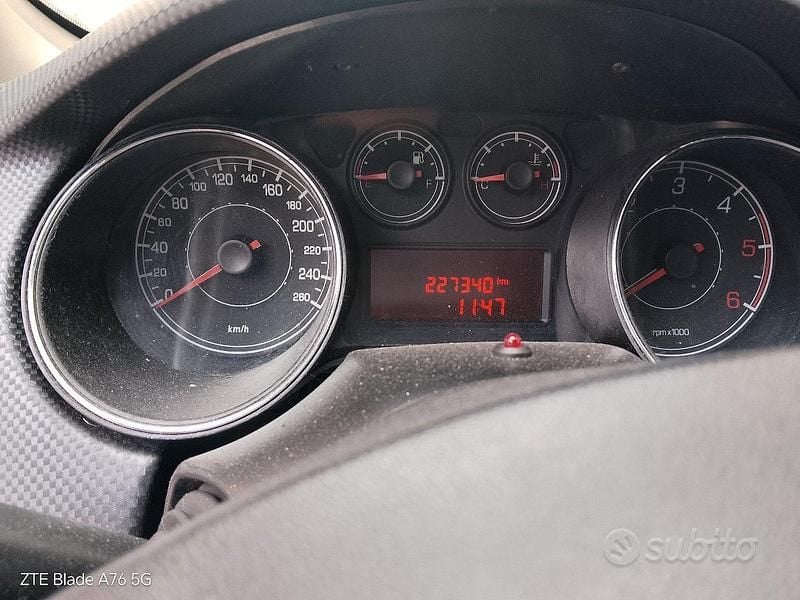 Usata Fiat Bravo 120 CV (88 kW) 2008 Blu Utilitaria