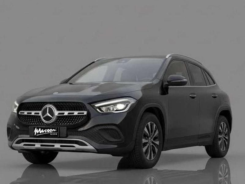 Usata Mercedes GLA180 Business 116 CV (85 kW) 2022 Nero past. SUV