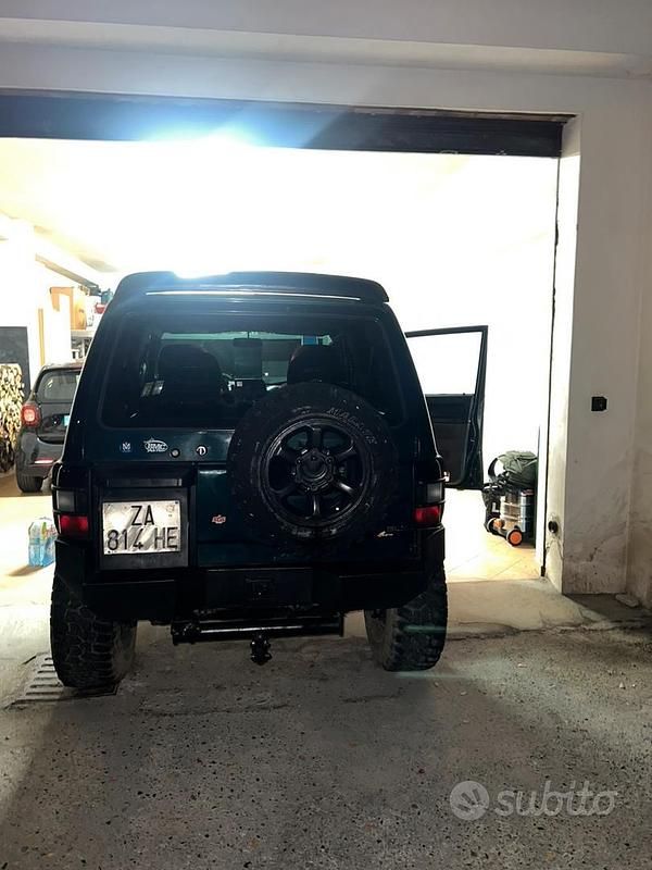 Usata Mitsubishi Pajero 2000 Verde SUV