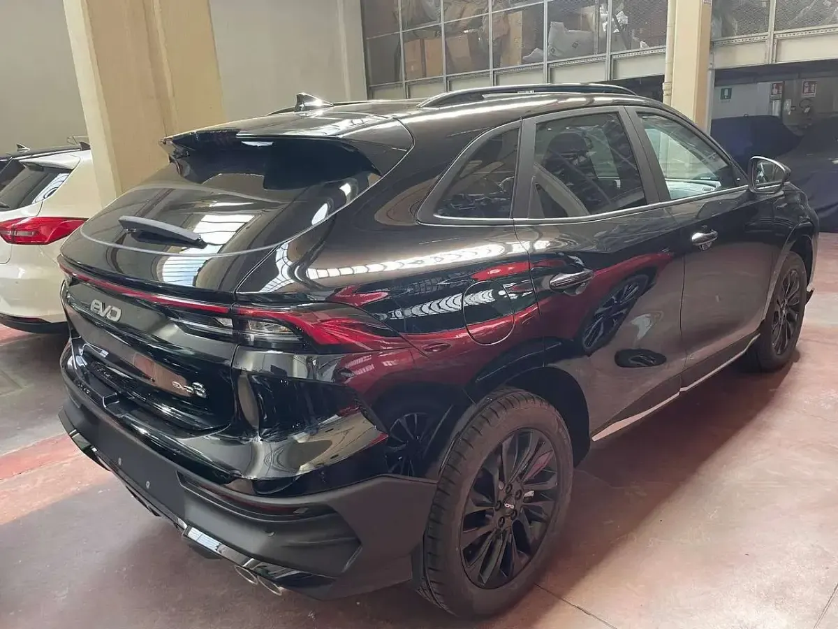 Nuova EVO Evo 6 140 CV (102 kW) 2026 Nero SUV