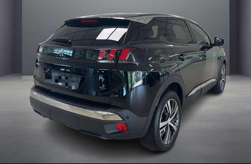 Usata Peugeot 3008 Allure 131 CV (96 kW) 2022 Nero SUV