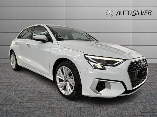 Usata Audi A3 Advanced 110 CV (80 kW) 2021 Bianco / pastello Berlina
