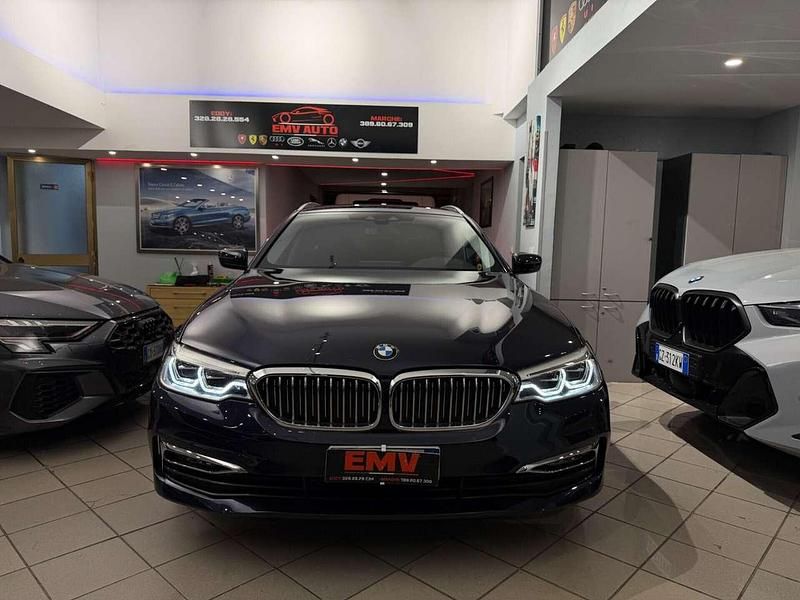 Usata BMW 520 Luxury Line 190 CV (139 kW) 2019 Blu Station wagon