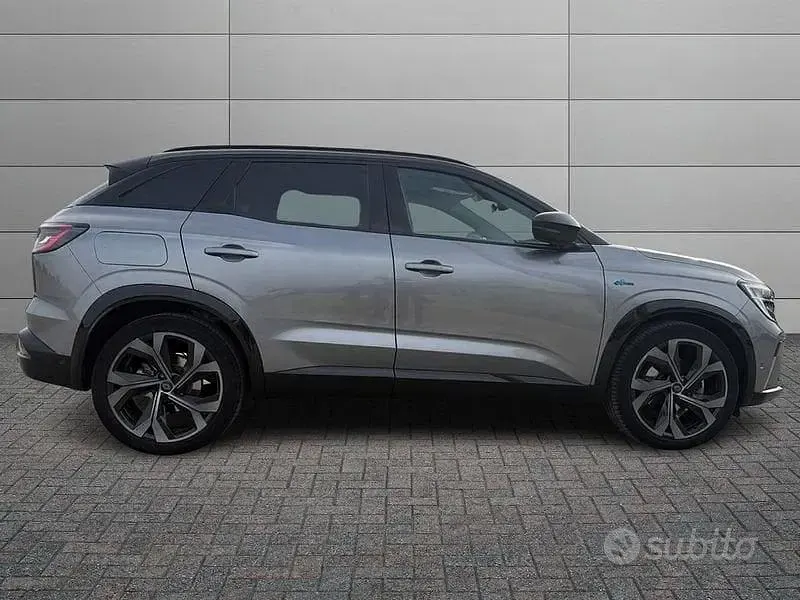 Usata Renault Austral Iconic 200 CV (147 kW) 2023 Grigio SUV