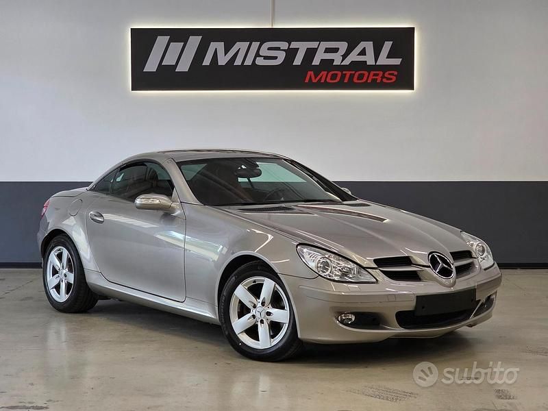 Usata Mercedes SLK200 163 CV (119 kW) 2006 Grigio Cabrio