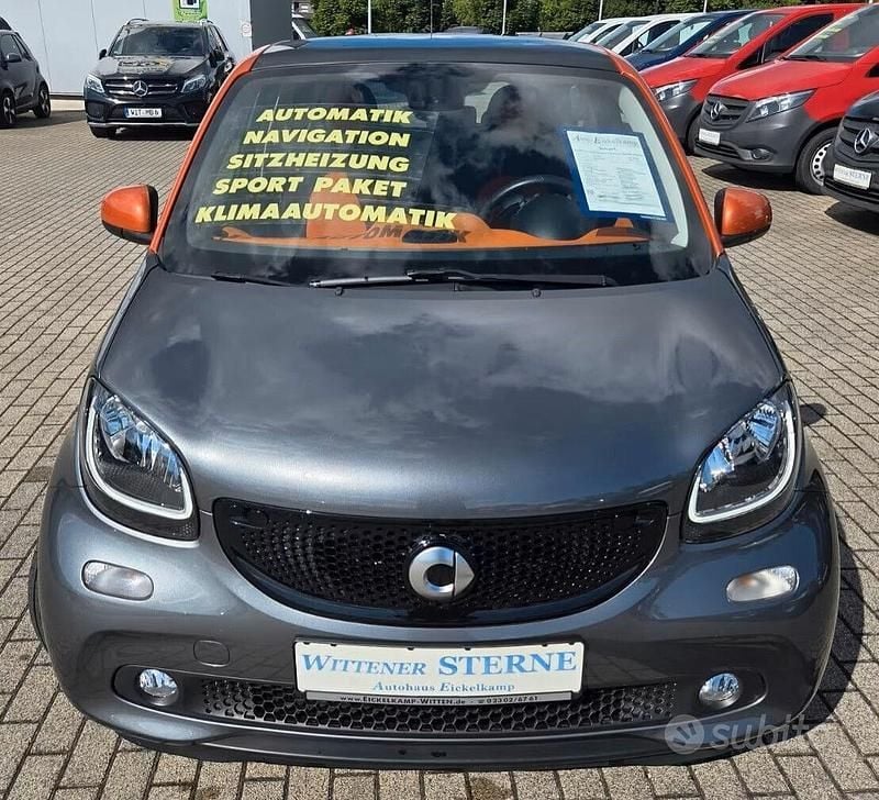 Usata Smart ForFour Passion 71 CV (52 kW) 2016 Grigio Utilitaria