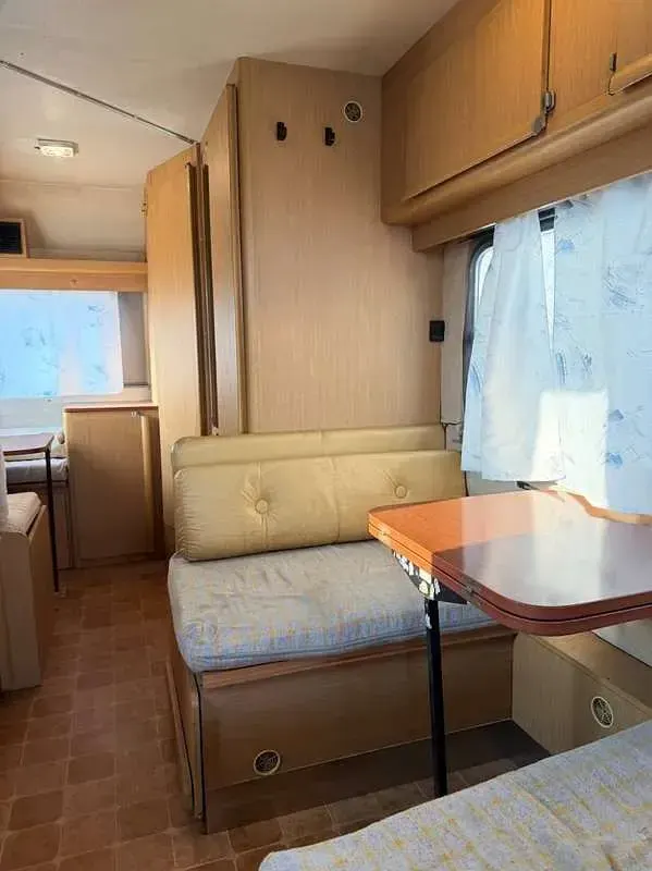 Usata Fiat Ducato 79 CV (58 kW) 1983 Beige Furgone