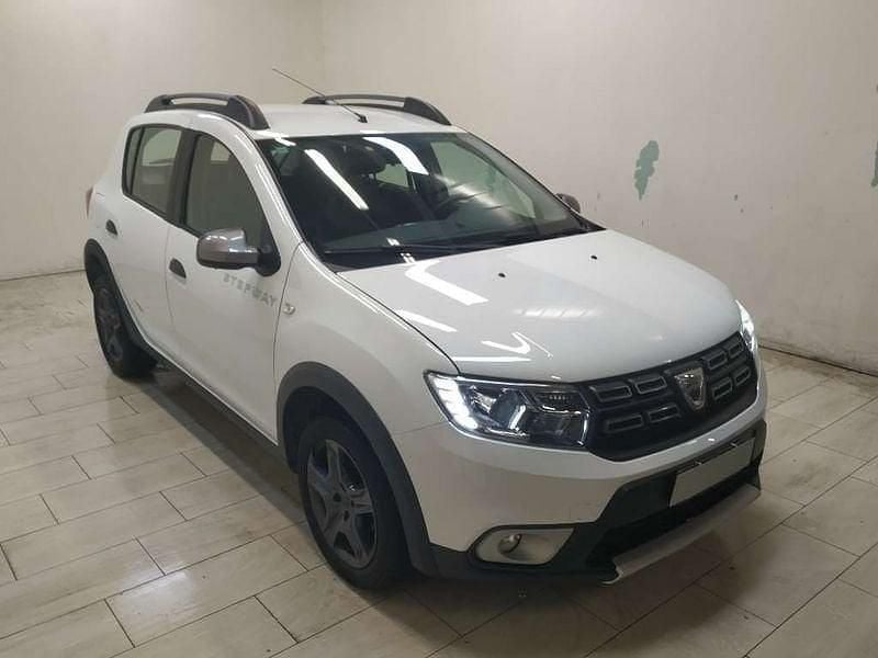 Usata Dacia Sandero Stepway 90 CV (66 kW) 2017 Bianco Berlina