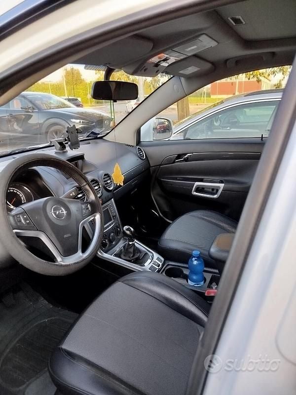 Usata Opel Antara 163 CV (119 kW) 2012 Bianco SUV