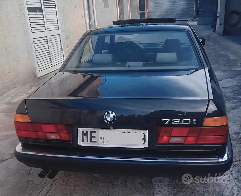 Begagnad BMW 730 188 HK (138 kW) 1989 Svart Sedan