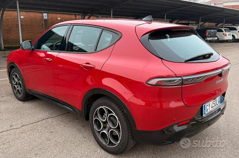 Usata Alfa Romeo Tonale 130 CV (95 kW) 2025 Rosso SUV