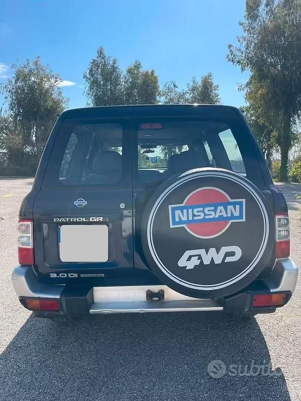 Usata Nissan Patrol 2002 Blu SUV