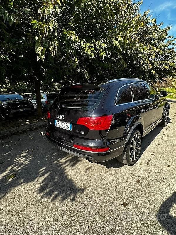Usata Audi Q7 233 CV (171 kW) 2012 Nero SUV