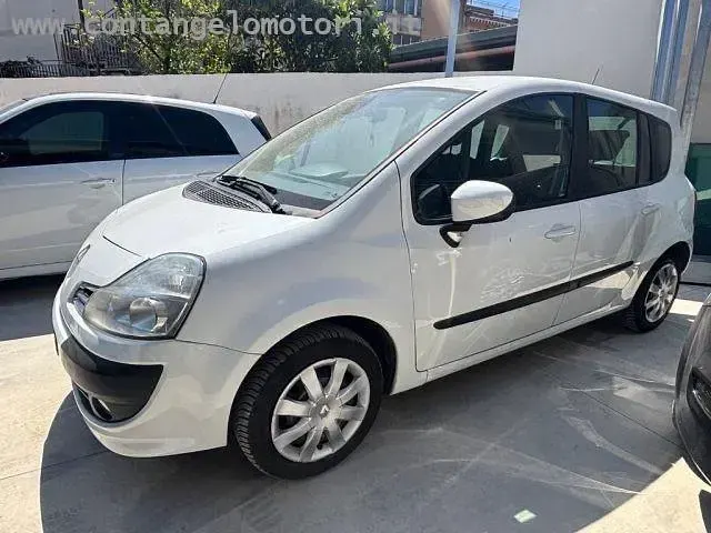 Usata Renault Modus 75 CV (55 kW) 2012 Monovolume