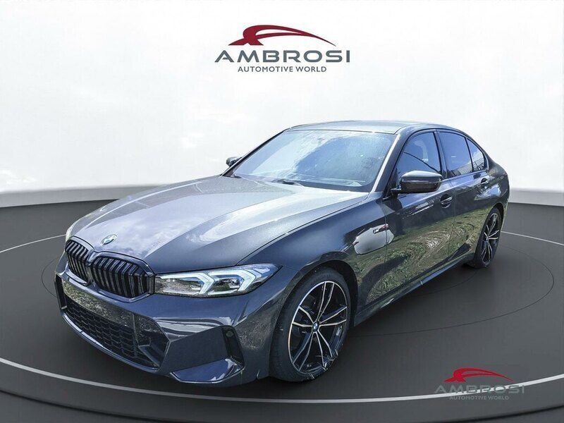 Usata 2024 BMW 320 Comfort Edition Tre volumi | 59.700 € - Immagine 1/3