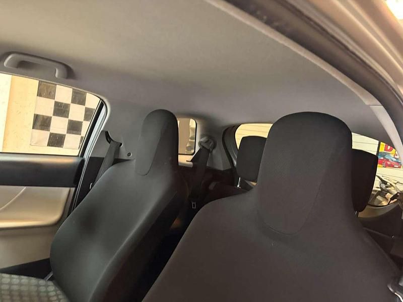 Usata Toyota iQ Lounge 68 CV (50 kW) 2010 Grigio opaco Utilitaria