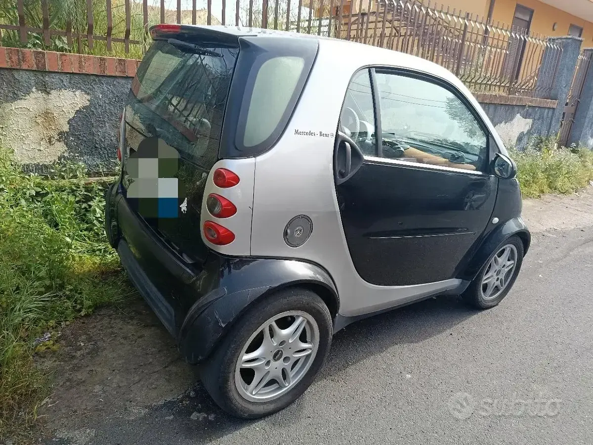 Usata Smart ForTwo Coupé 54 CV (39 kW) 2002 Nero Coupé