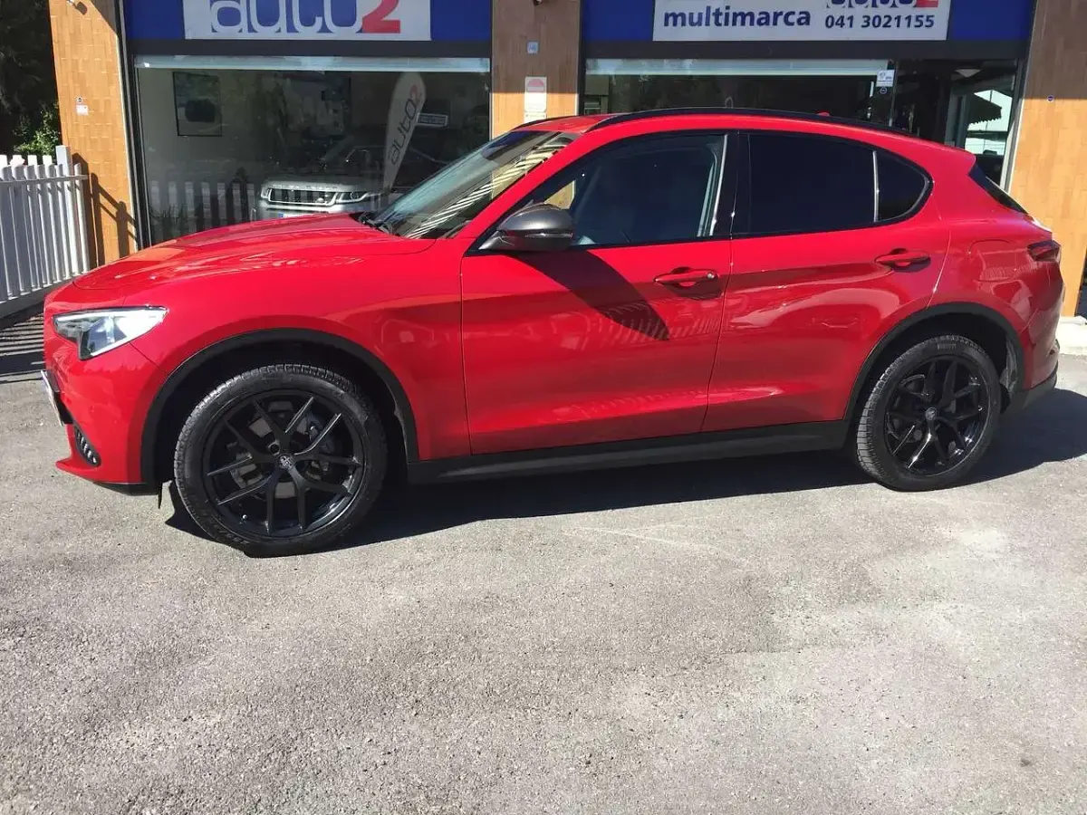 Usata Alfa Romeo Stelvio Tech Edition 190 CV (139 kW) 2019 Rosso SUV