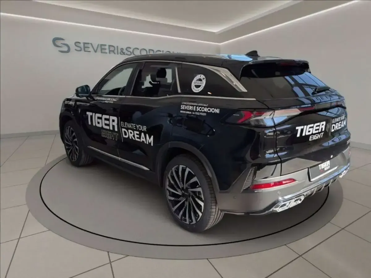 Nuova Tiger Eight 167 CV (122 kW) 2026 Nero metallizzato SUV