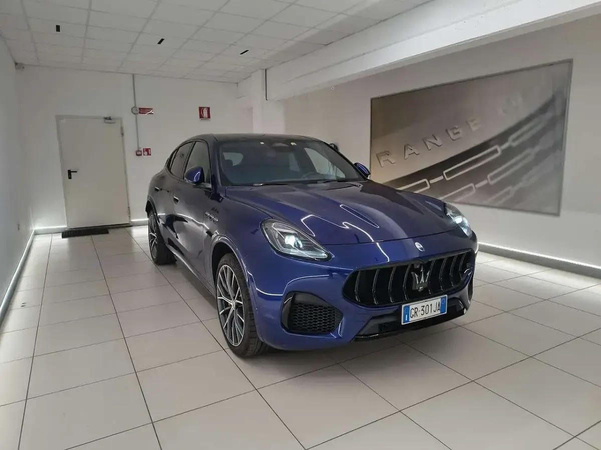Usata Maserati Grecale 330 CV (242 kW) 2023 Blu/azzurro SUV