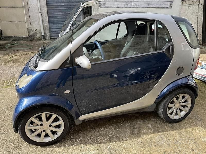 Usata Smart ForTwo Coupé 41 CV (30 kW) 2005 Blu Coupé