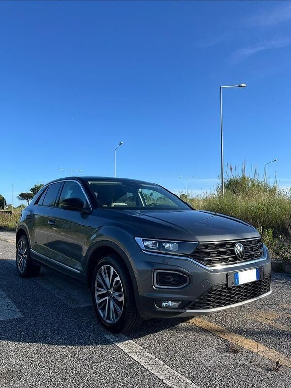 Usata VW T-Roc Sport 150 CV (110 kW) 2021 Grigio SUV