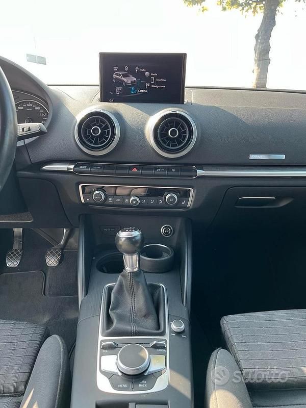 Usata Audi A3 116 CV (85 kW) 2017 Grigio Berlina