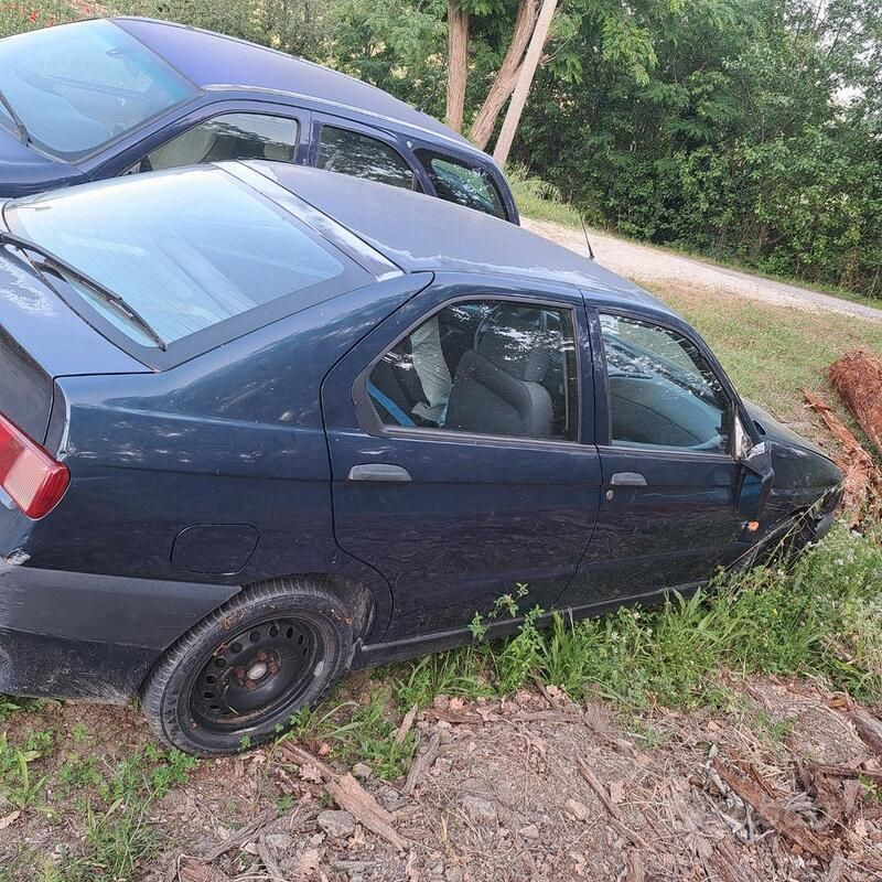 Usata Alfa Romeo 146 1995 Blu Utilitaria